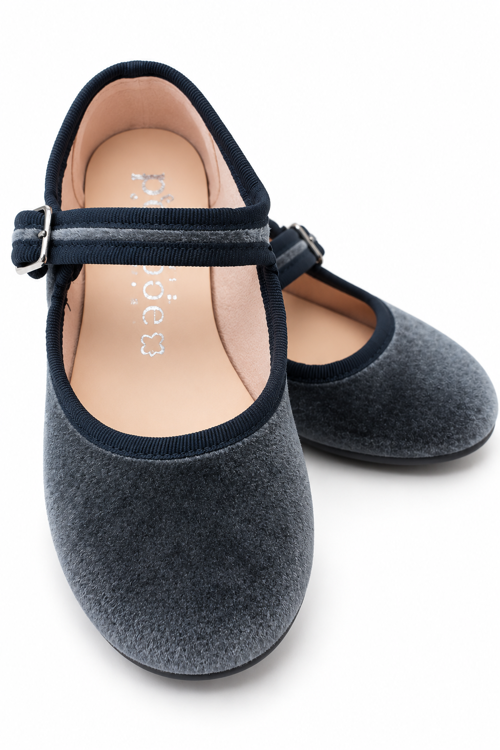MERCEDITAS GRIS